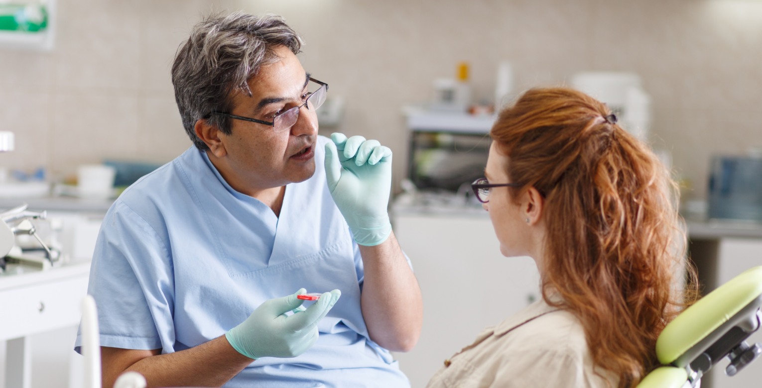 Zahnzusatz­versicherung für Studentinnen und Studenten: Kosten & Leistungen